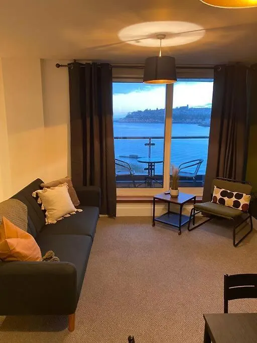카디프 Caldey Island House Old Listing 아파트